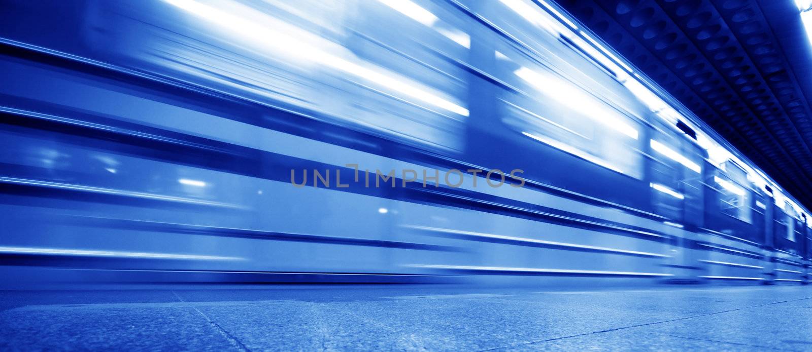 Underground train dynamic motion by photocreo