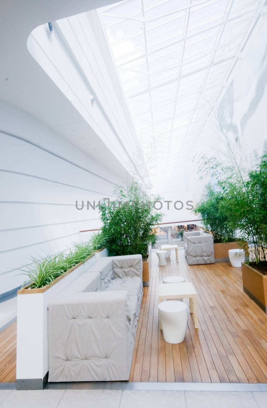 Modern business interior by photocreo