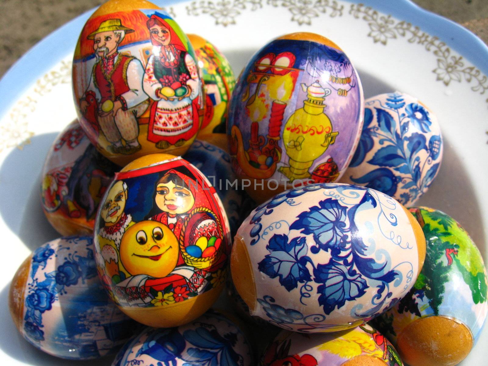 nice Easter eggs with images by alexmak