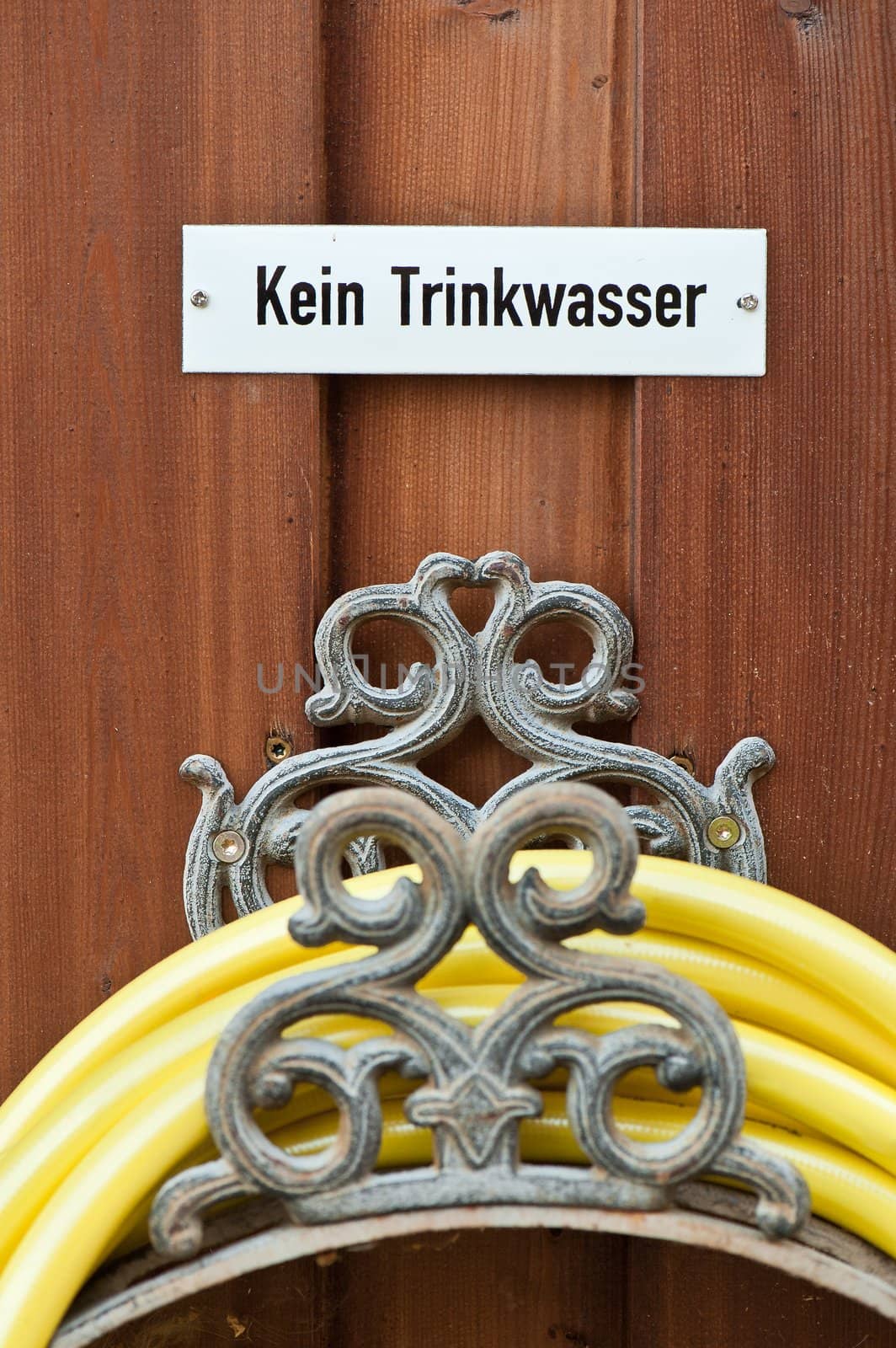 Garden Hose with german sign no drinking water
