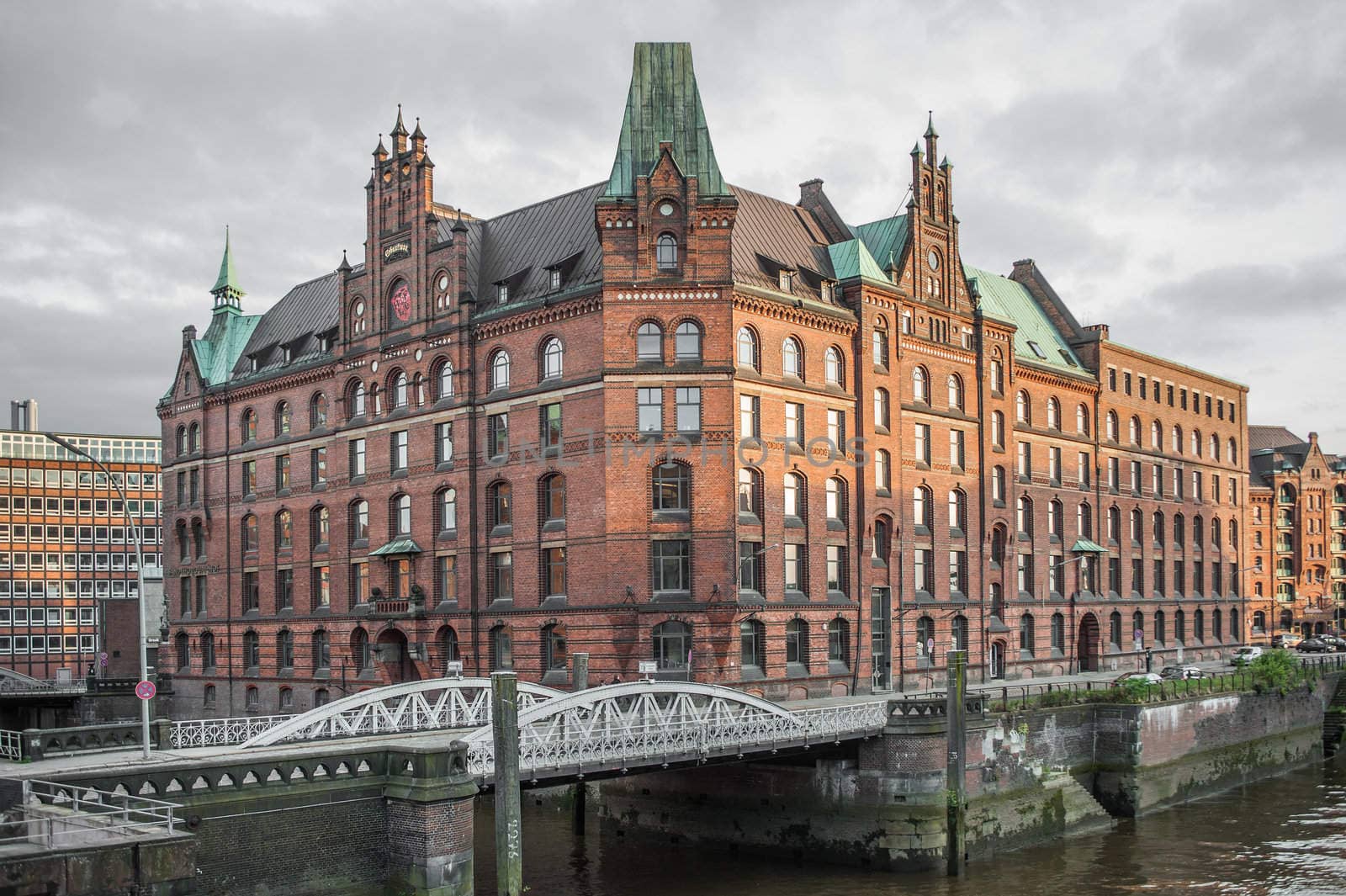 Old Warehouse District - Sandthorquaihof