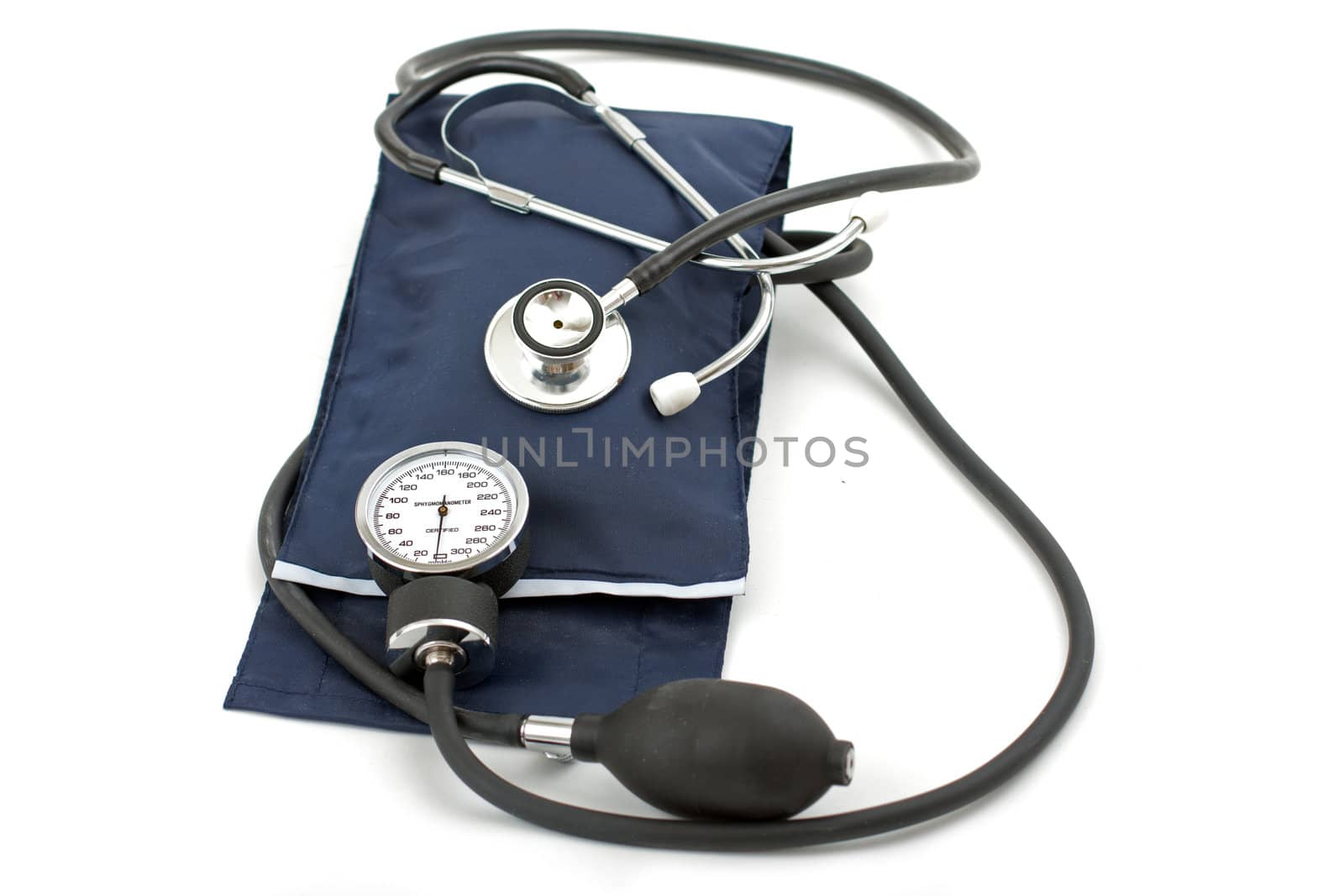 blood pressure gauge and stethoscope by GunterNezhoda