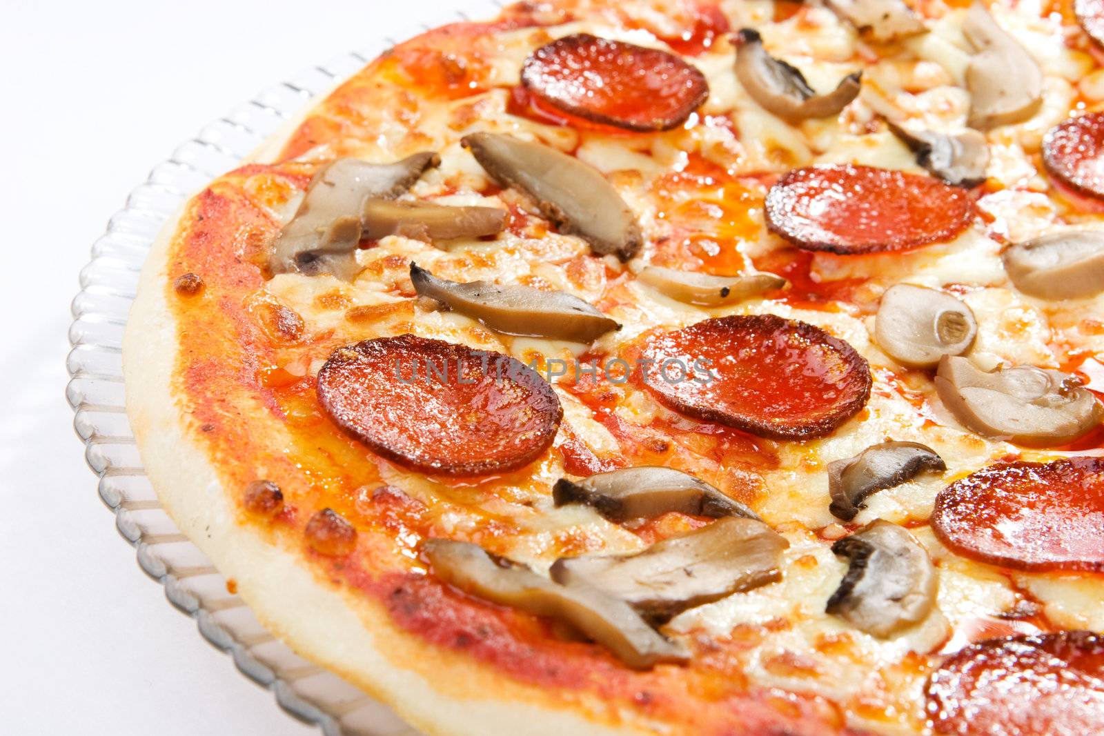 Pepperoni Pizza by vsurkov