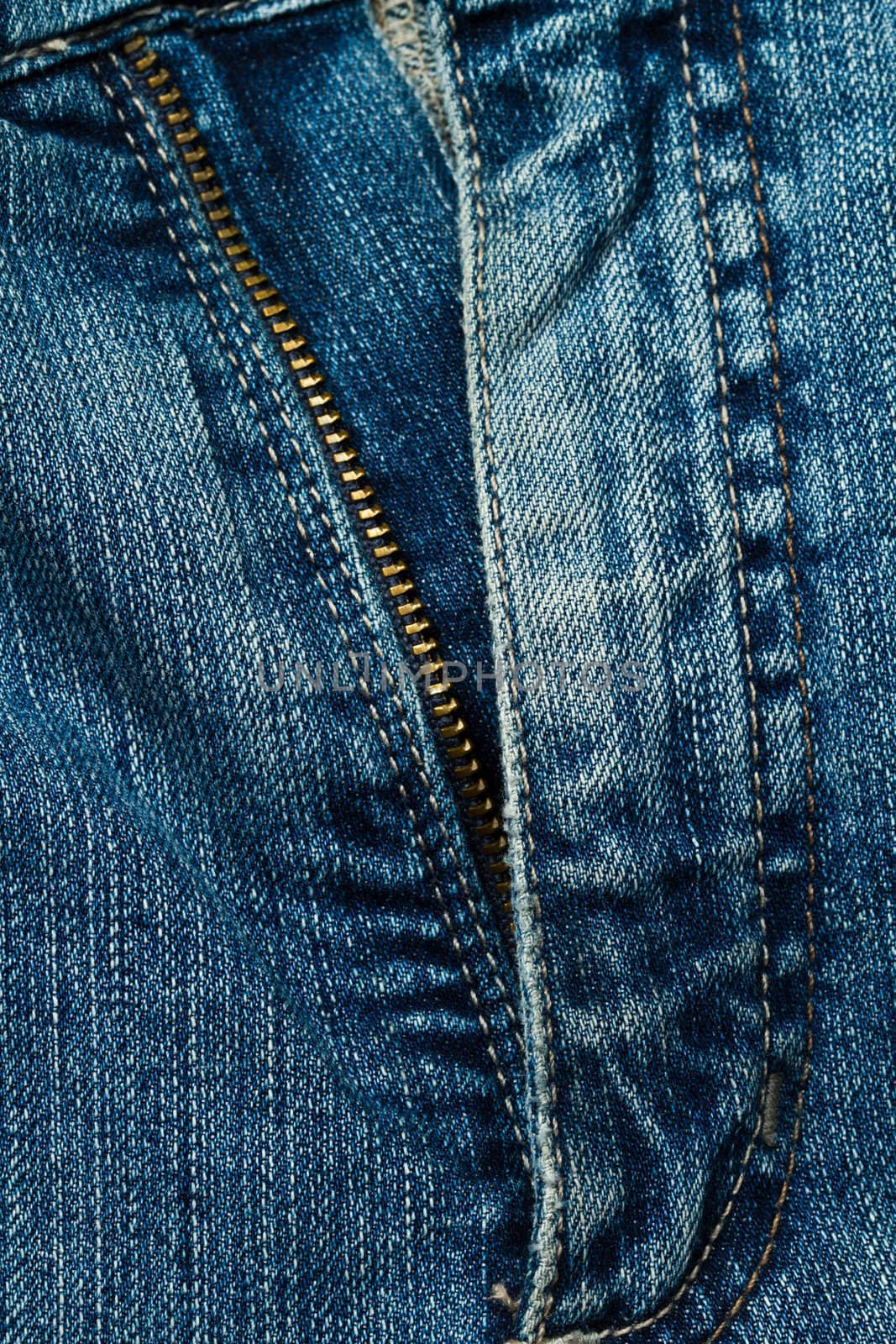 hinge blue denim jeans by lsantilli