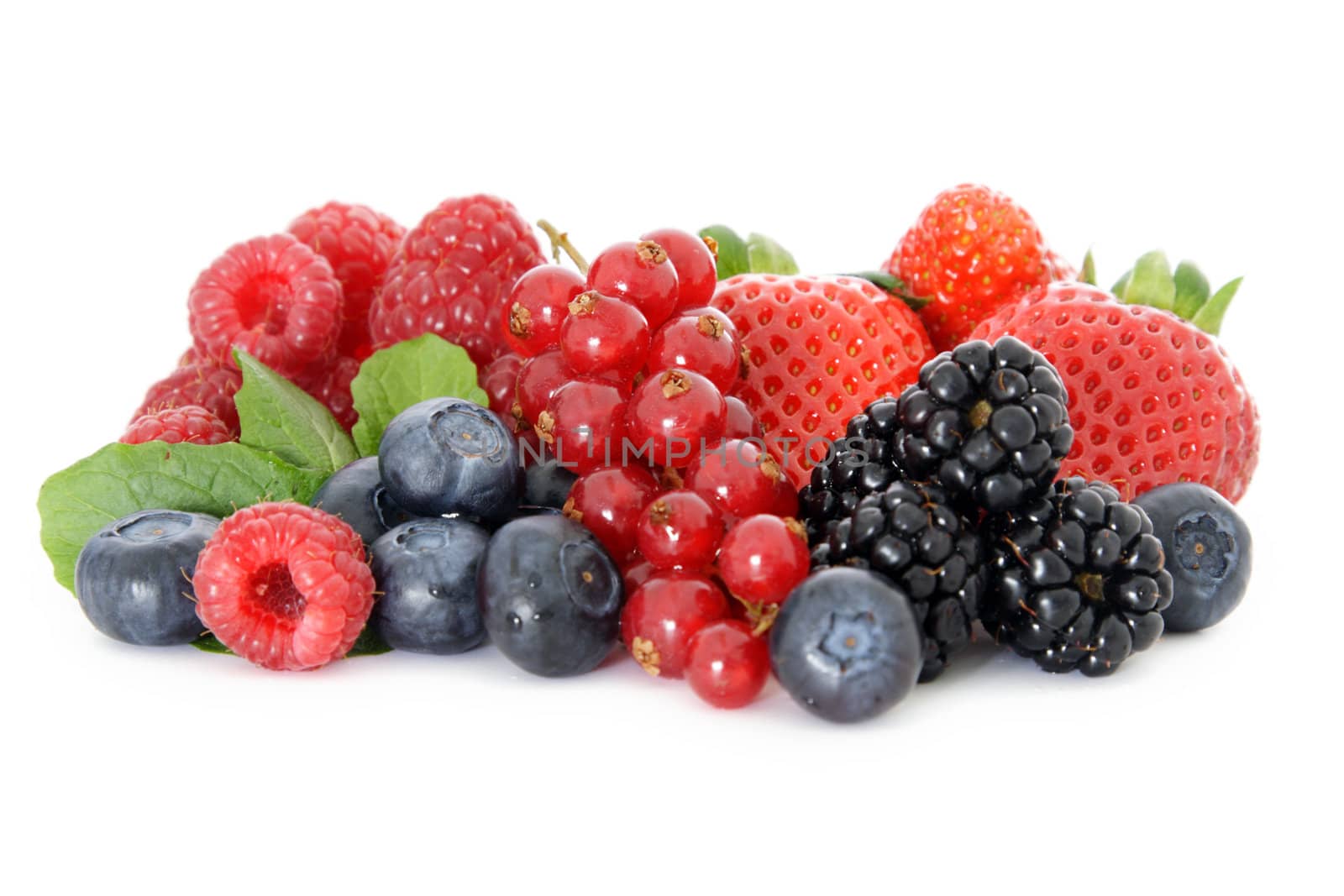 Various berries by kaarsten