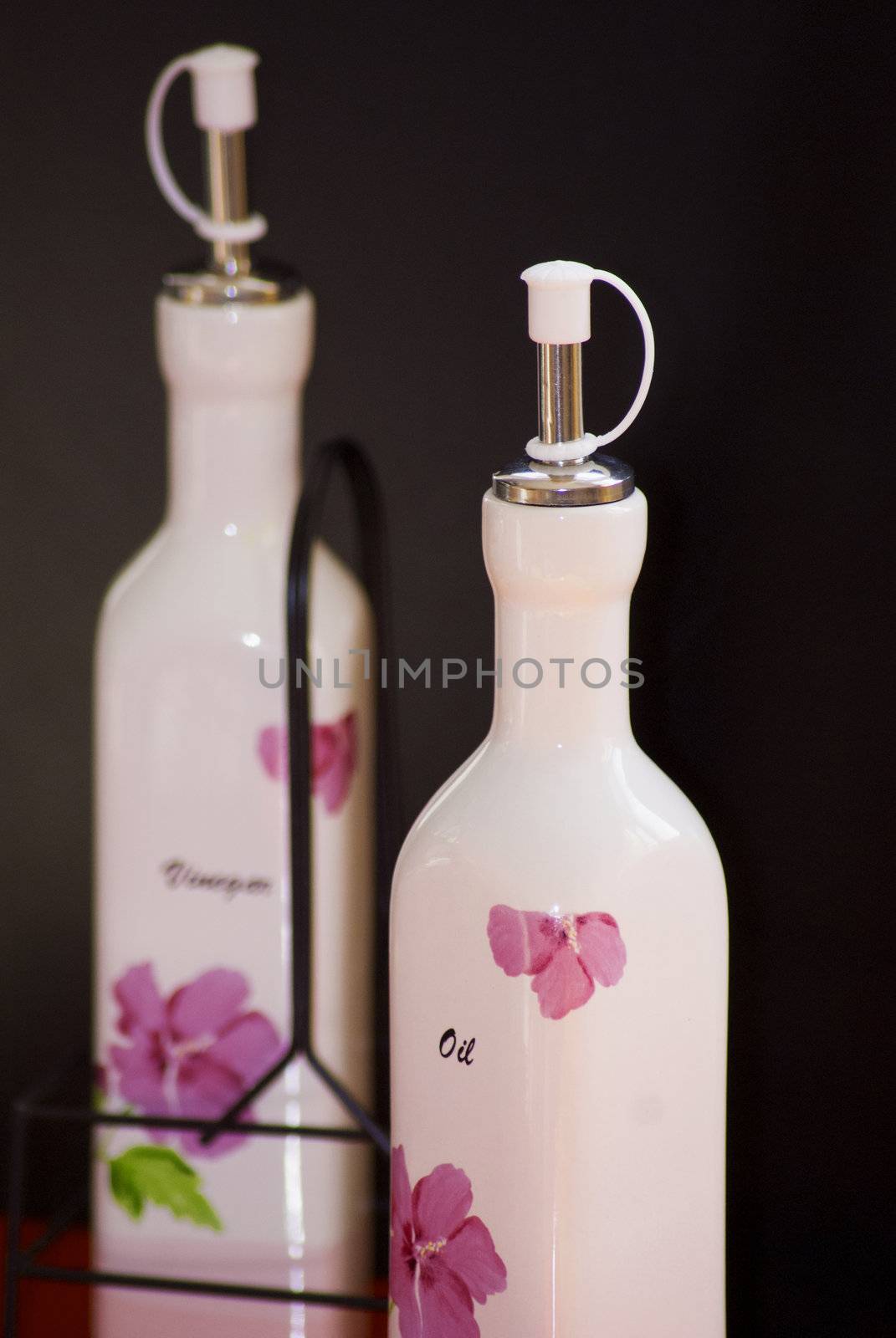 oil and vinegar bottle by photografmts