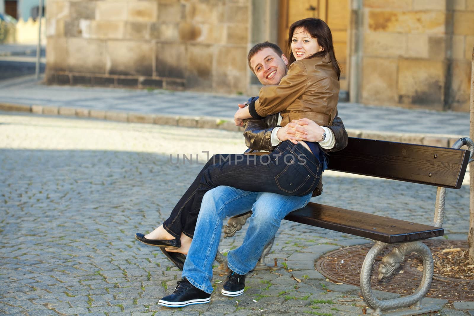 love couple sitting on the bench by jannyjus
