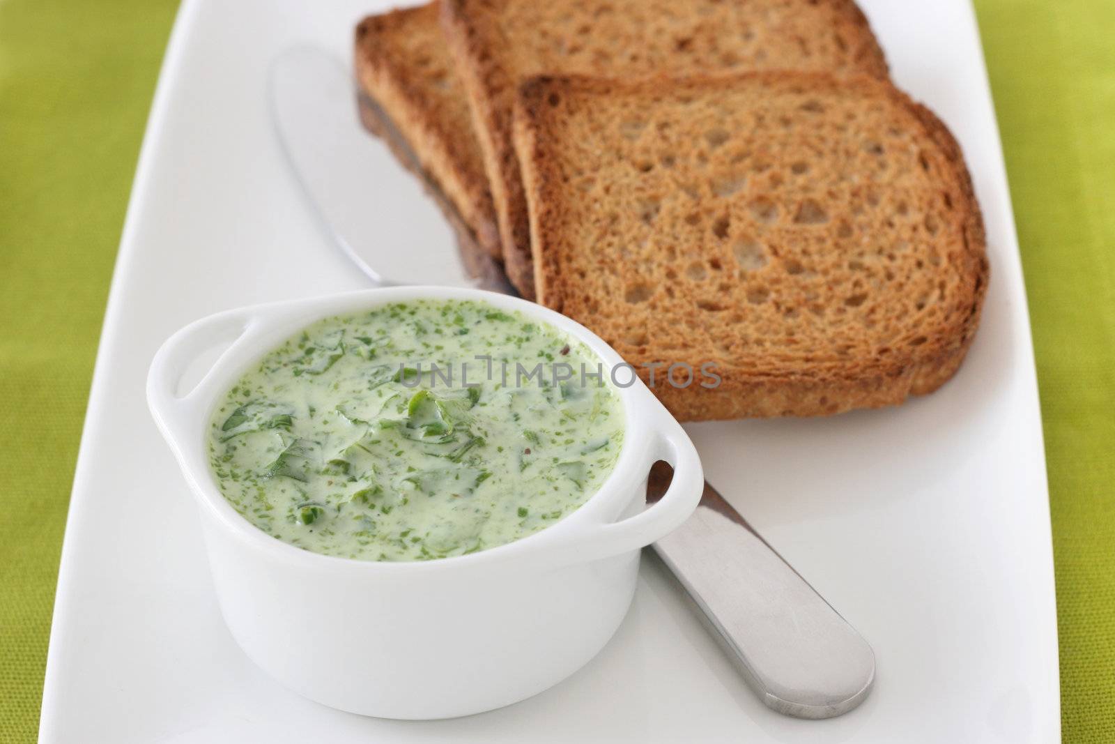 cucumber sauce with toasts by nataliamylova