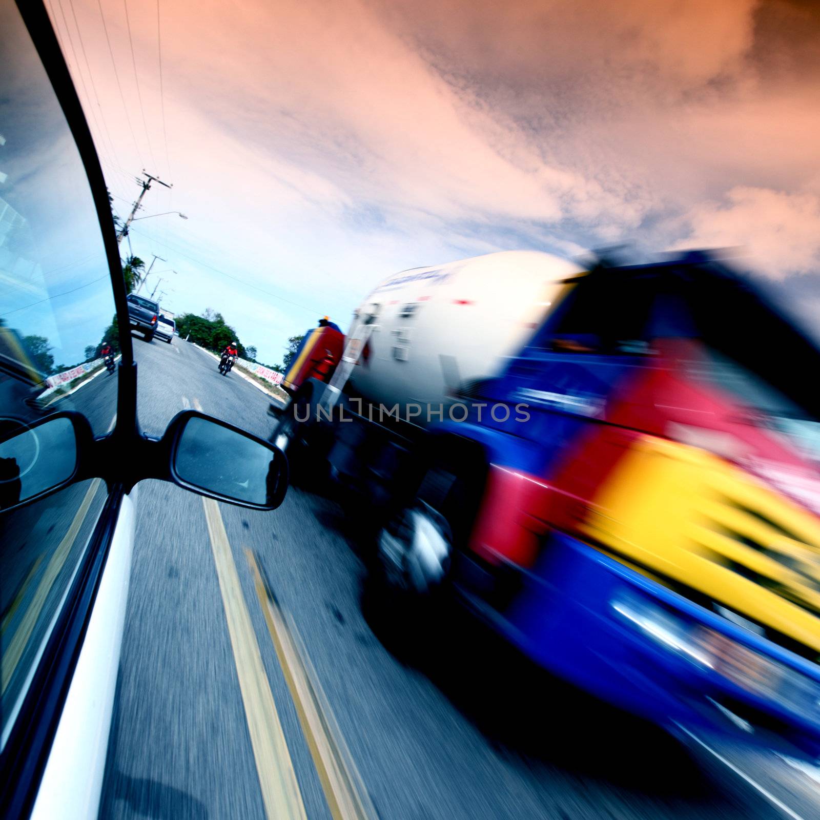 speed highway drive motion blur cars 