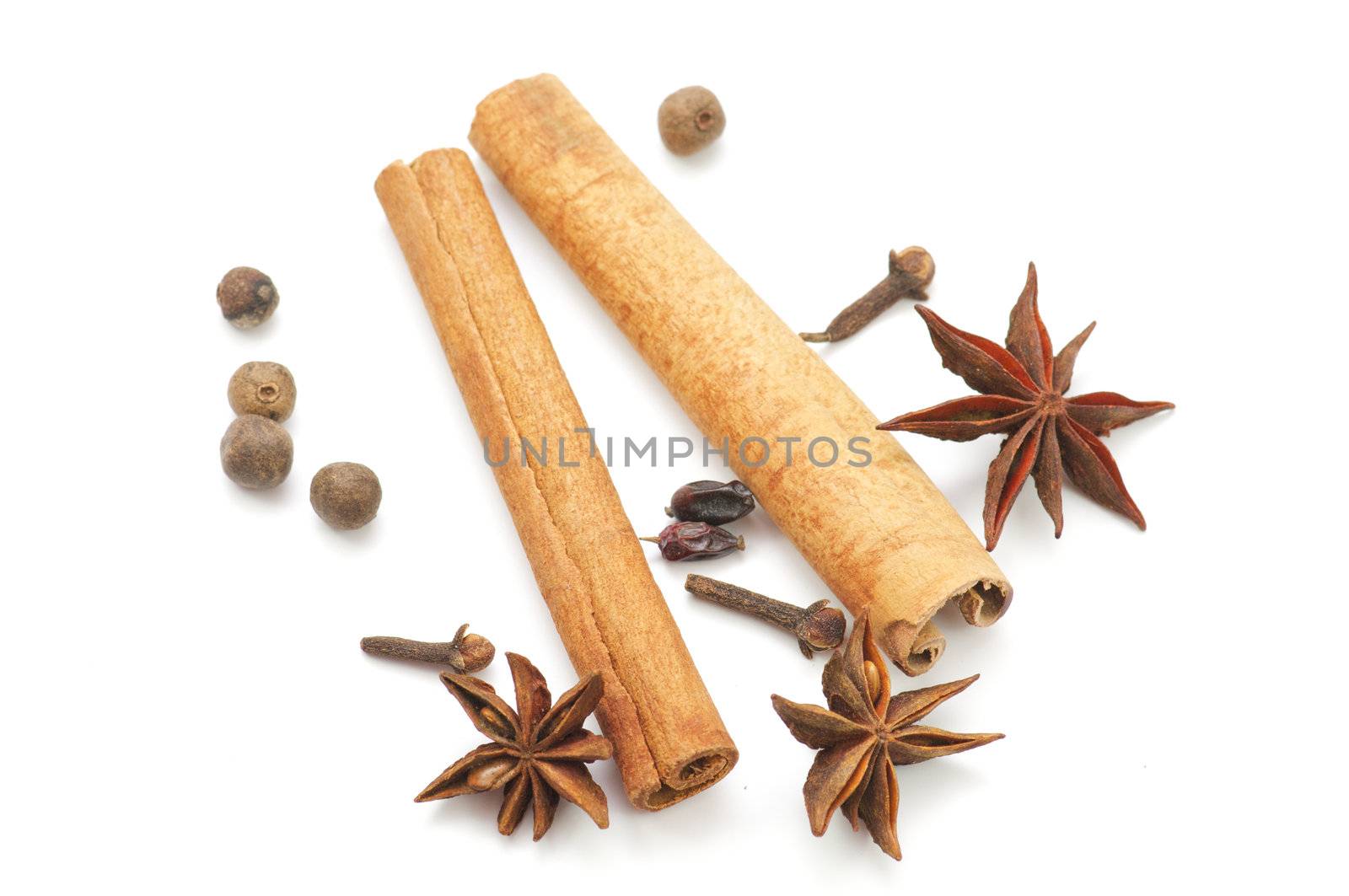 Cinnamon sticks and spicy spices by zhekos