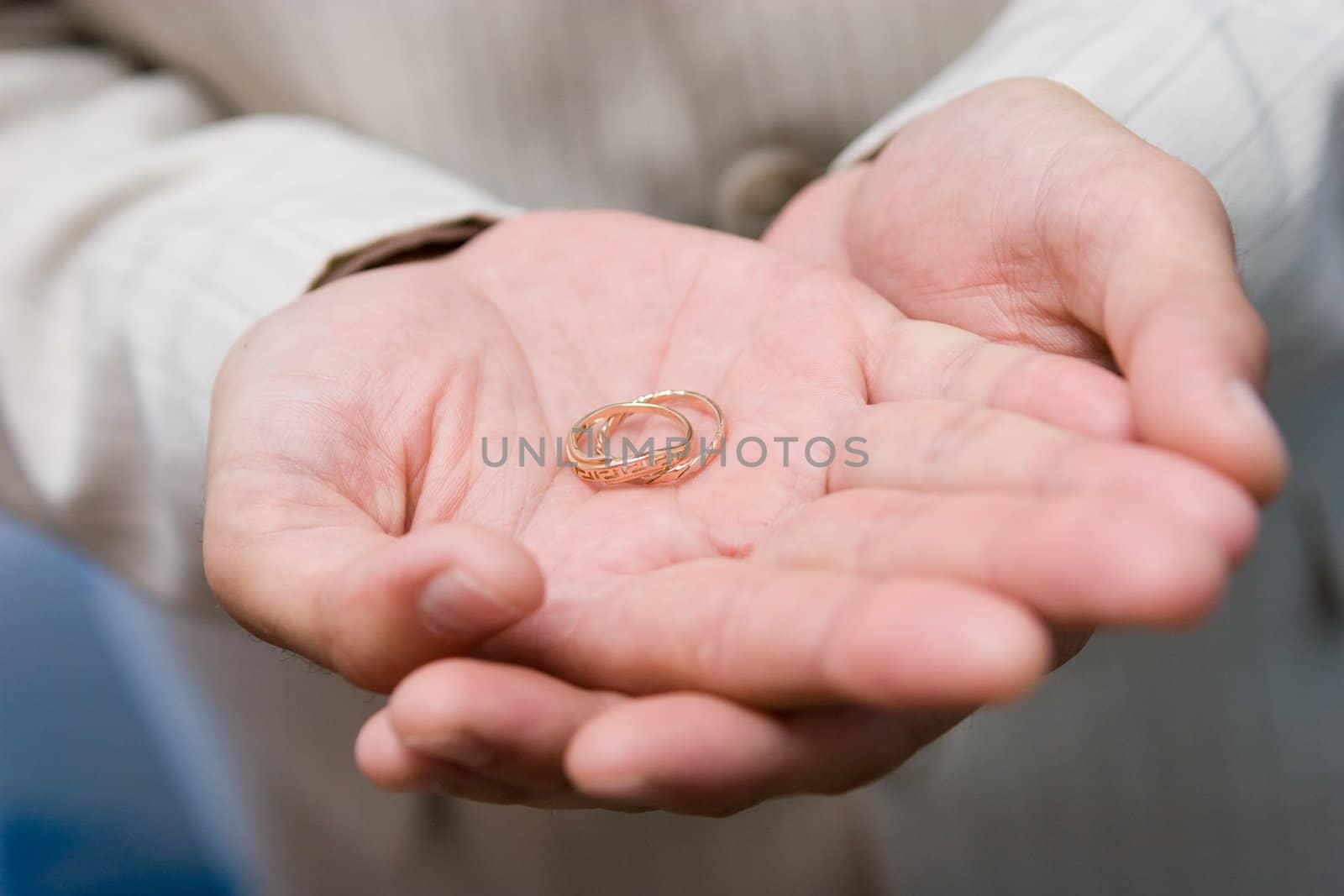 the golden rings lie on the palm