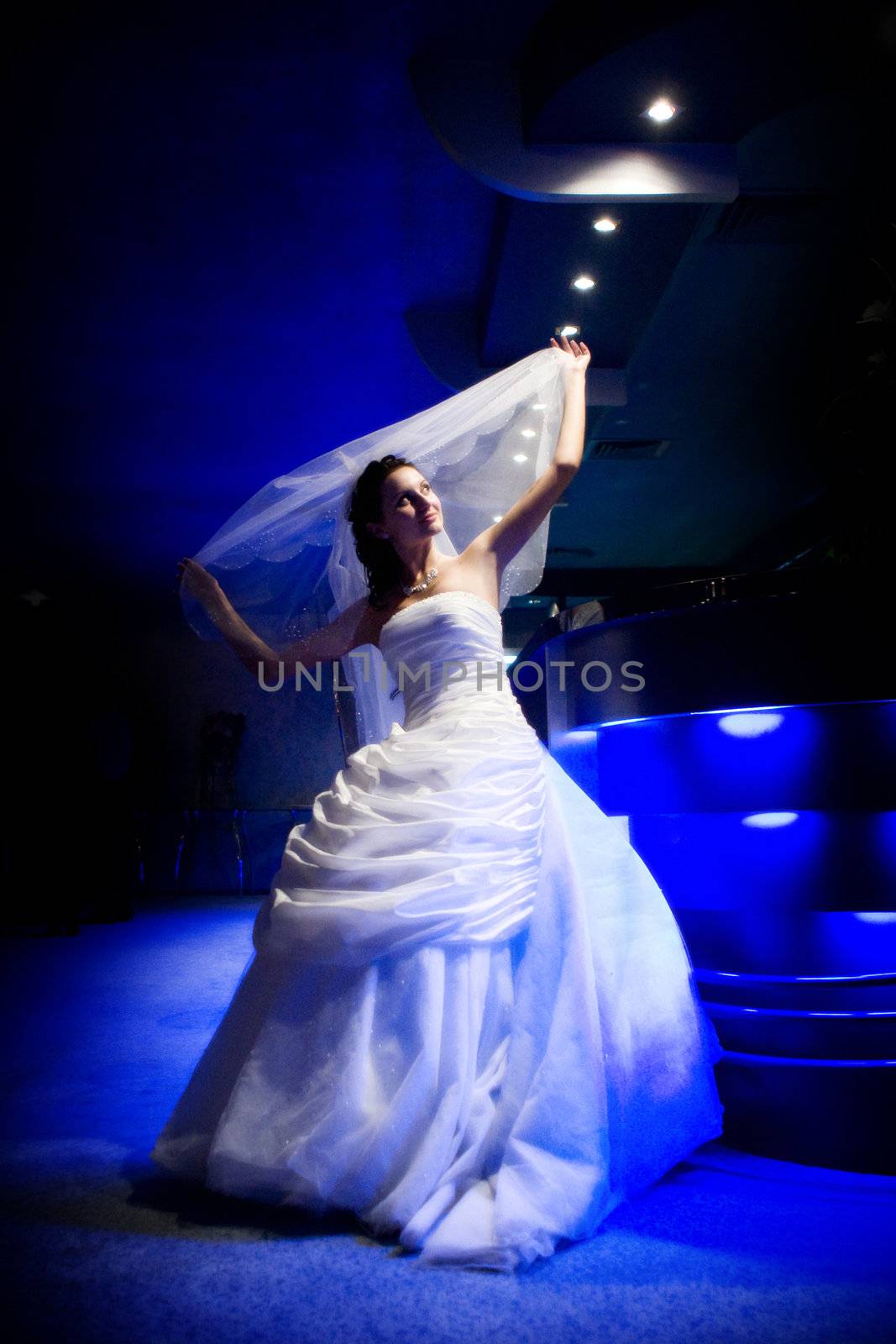 bride in the light of night by vsurkov