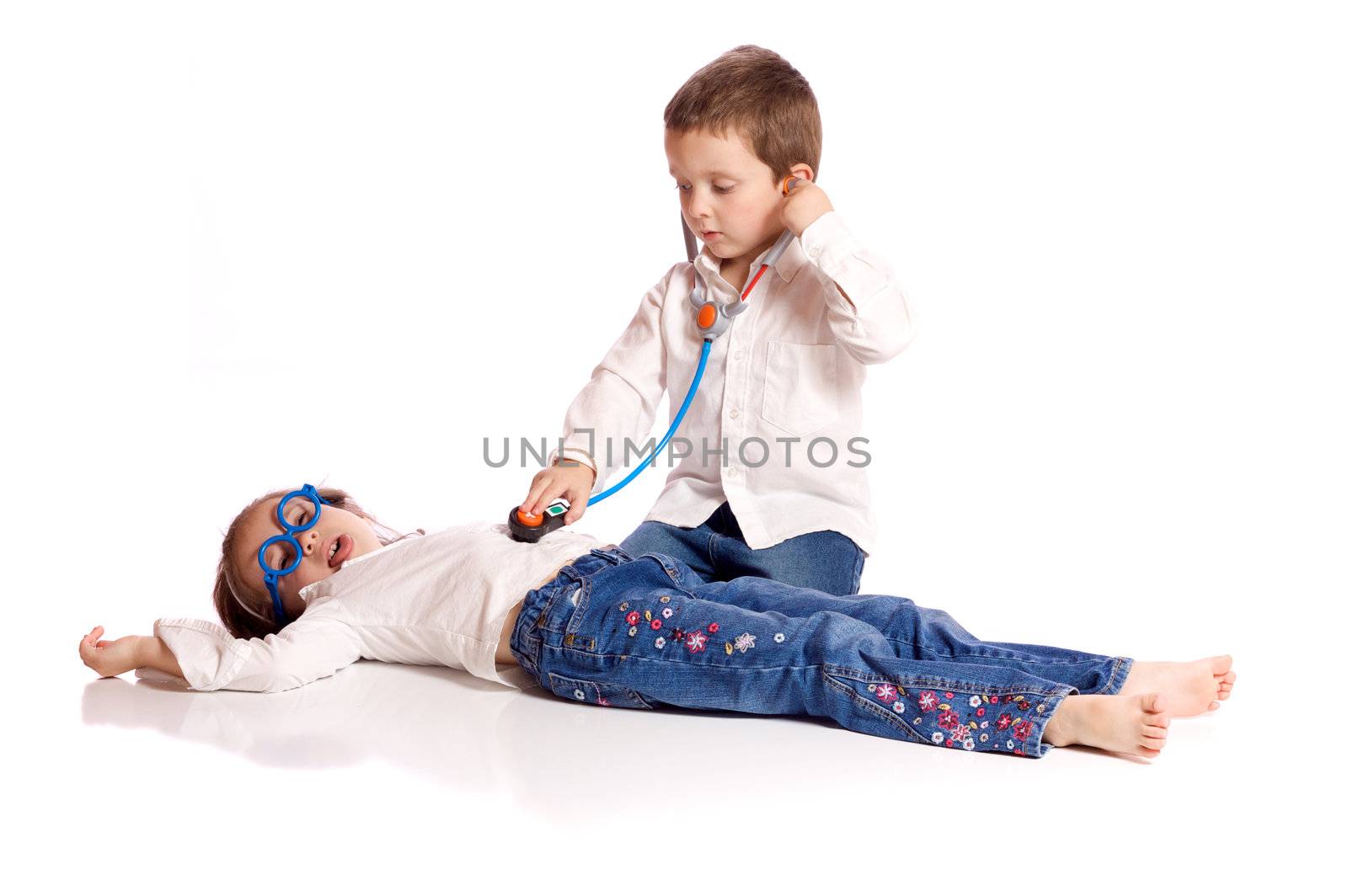 Playing doctor by Talanis