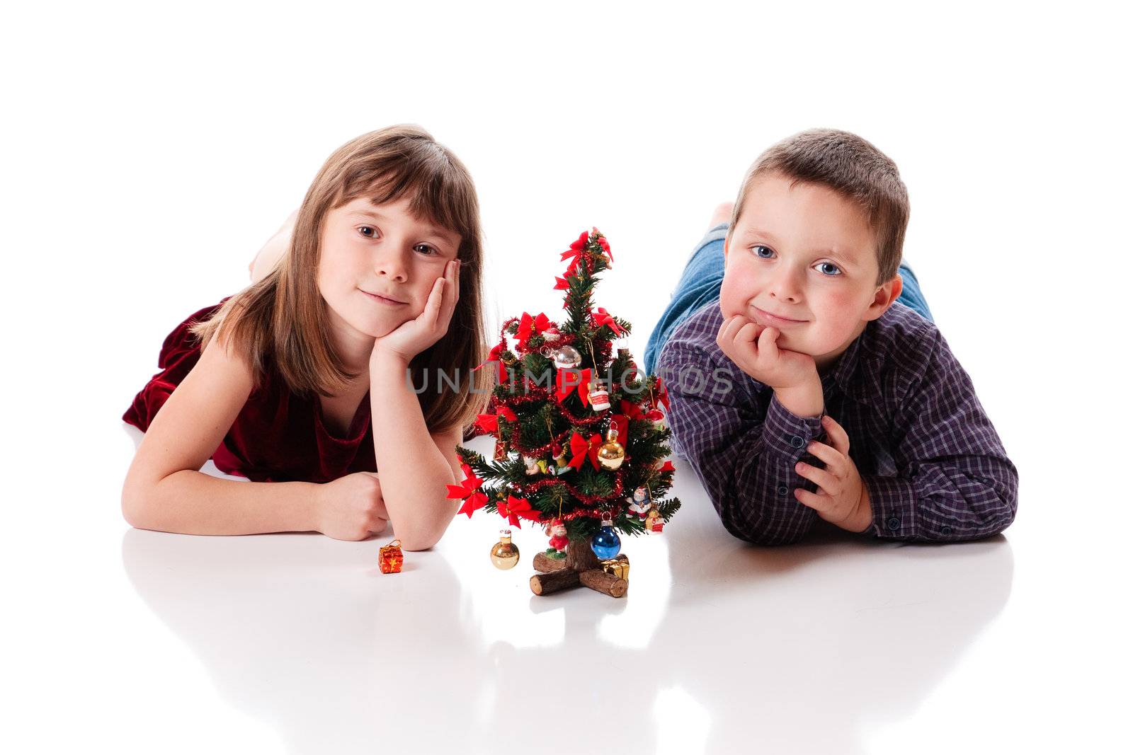 Cute little christmas couple by Talanis
