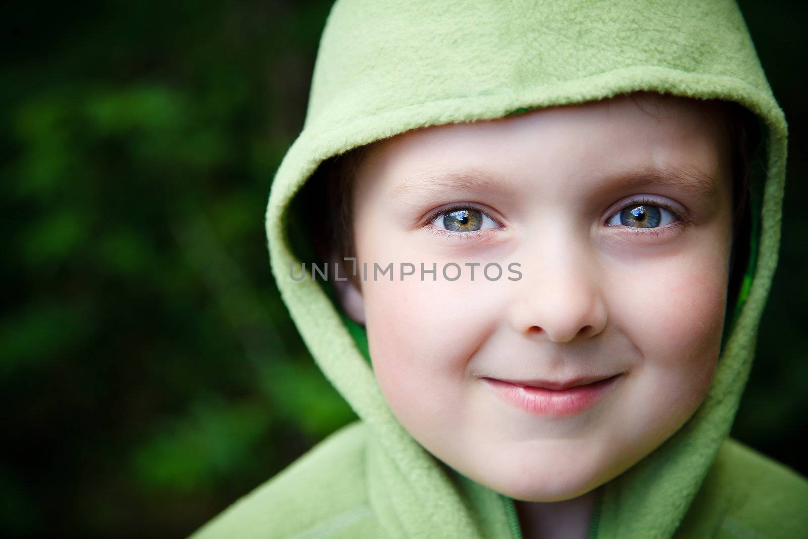 Boy smiling by Talanis