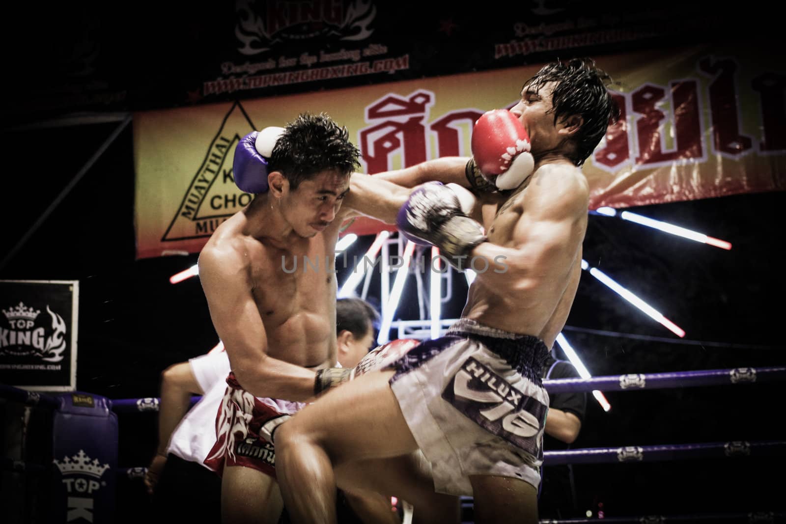 Thai boxing by chayathonwong