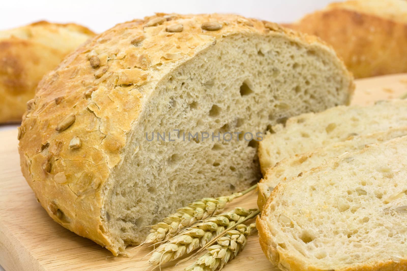 Fresh bread by Hbak