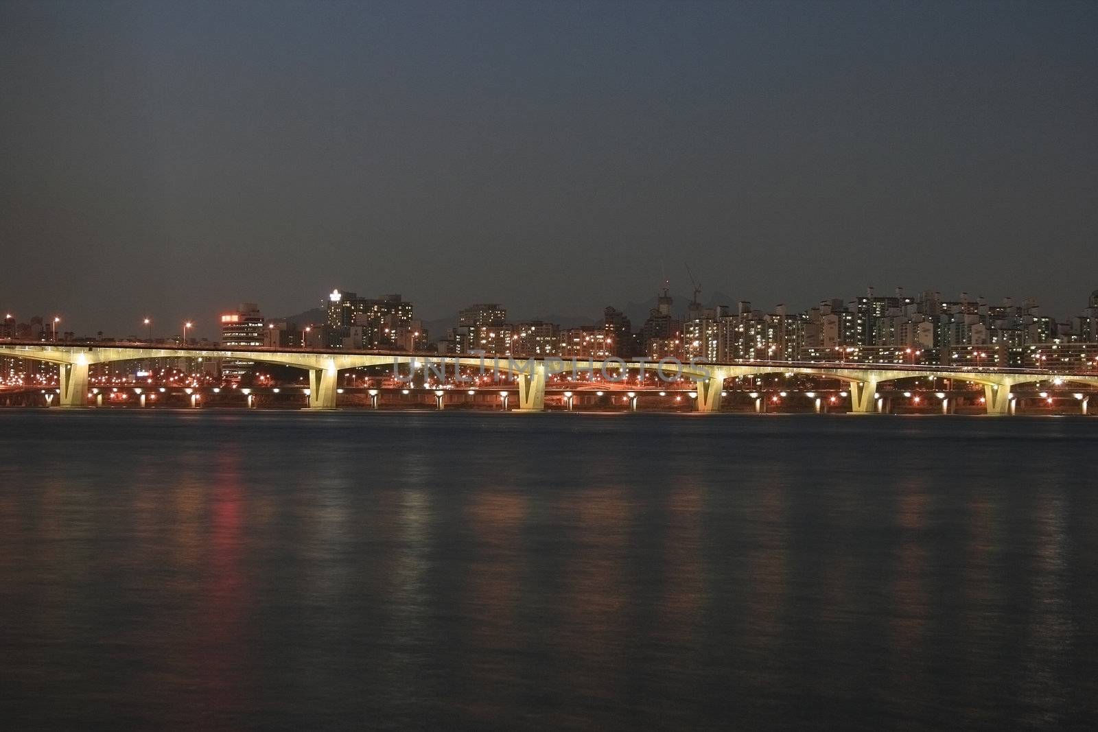 Seoul Han River at Night by sacatani