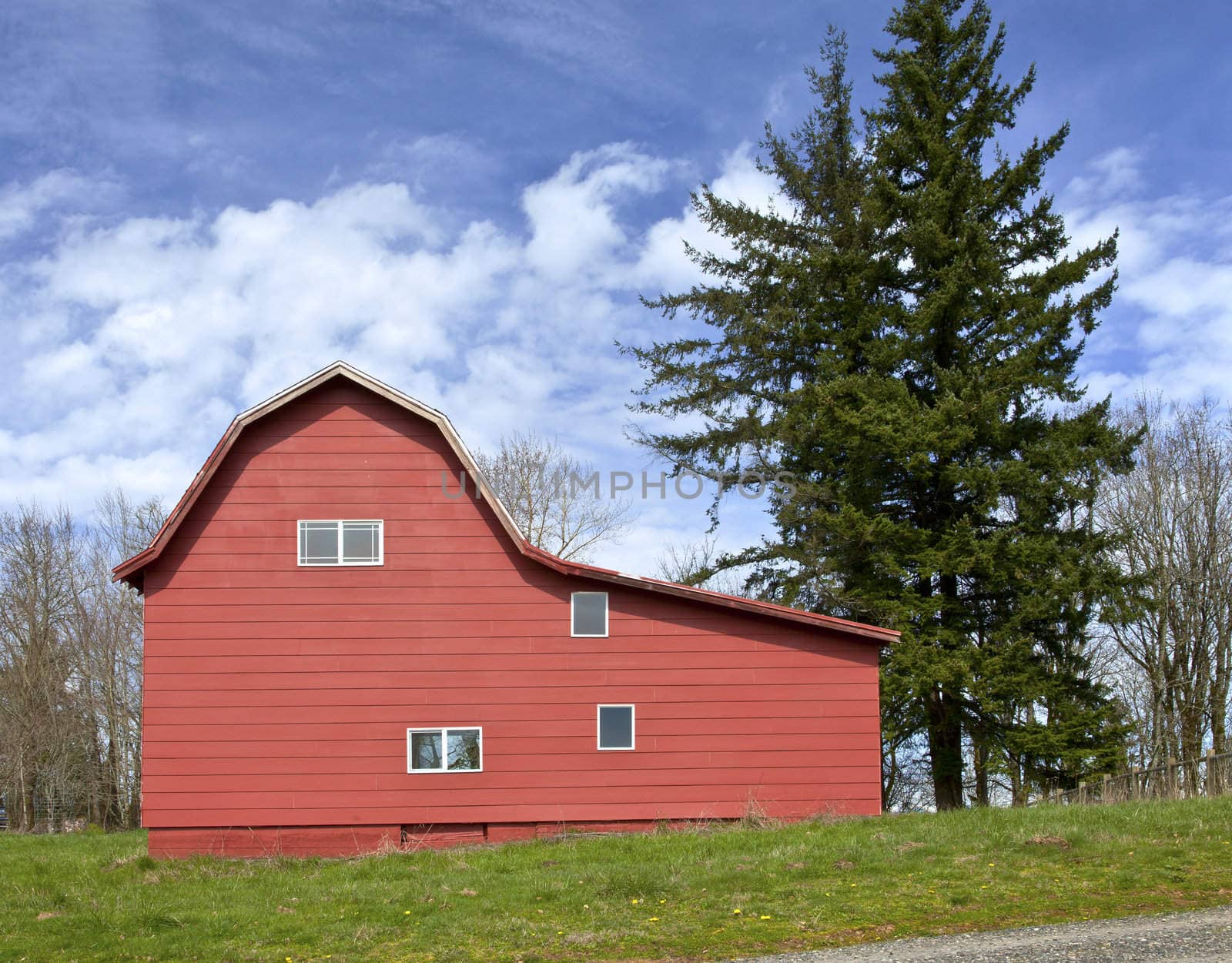 Red barn in rural Oregon.