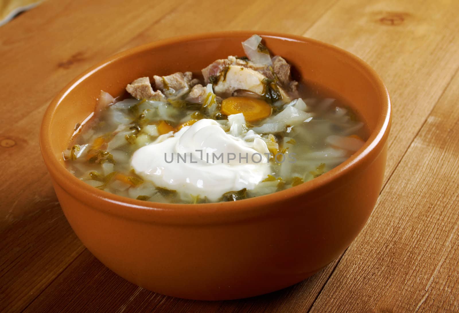  Russian national cabbage soup - Green sorrel   stchi with sour cream