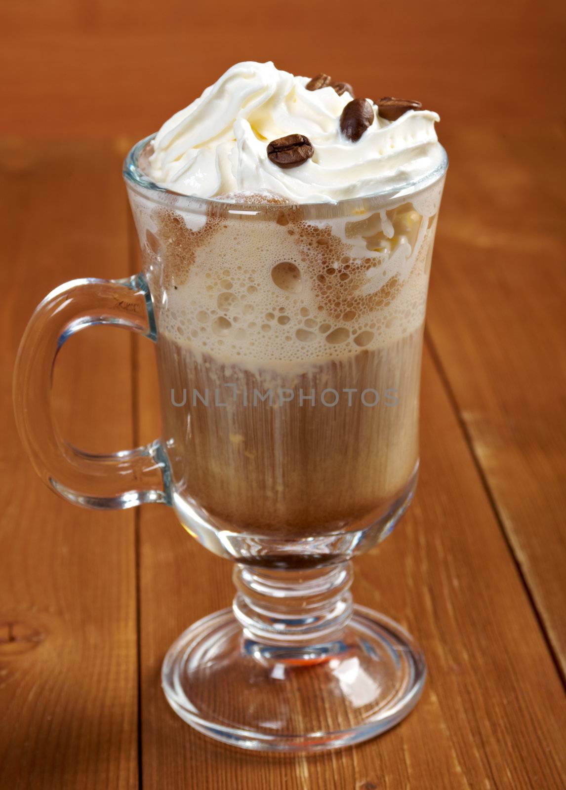  Irish Coffee with coffee beans, whiskey and cream