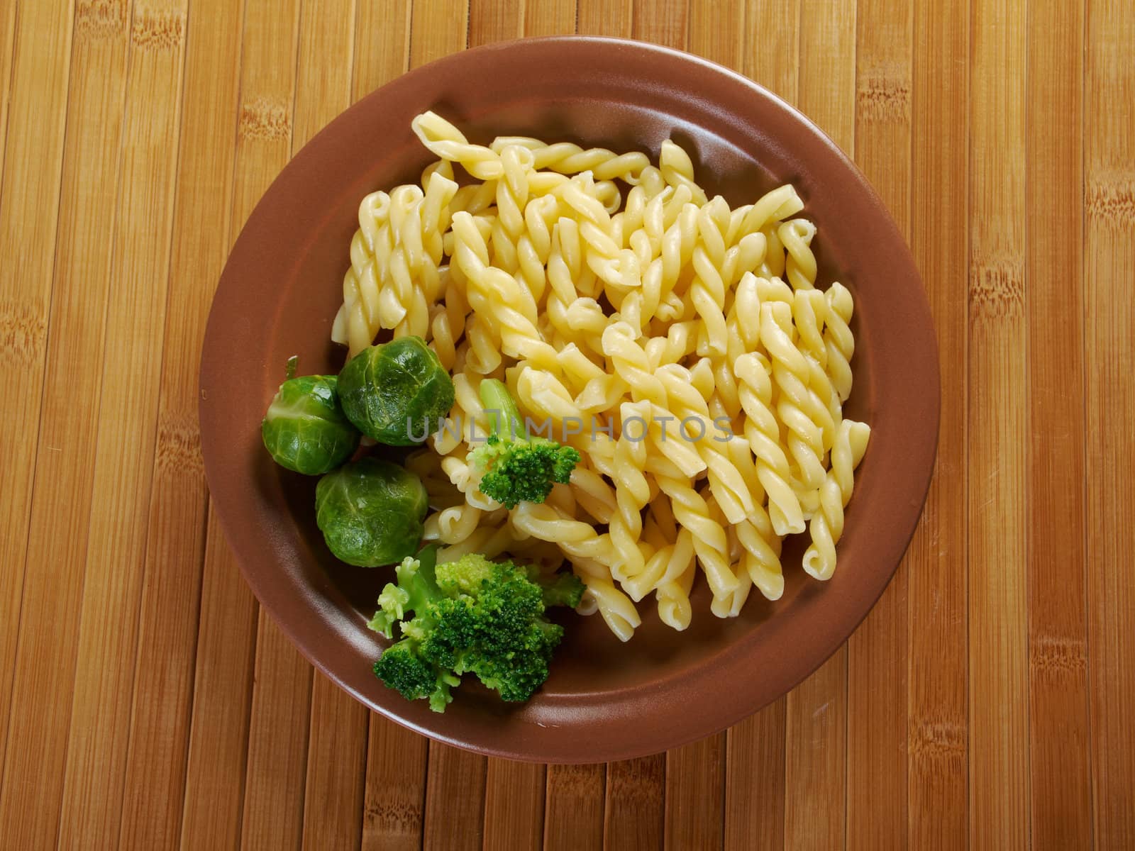 delicious macaroni pasta  with vegetableon