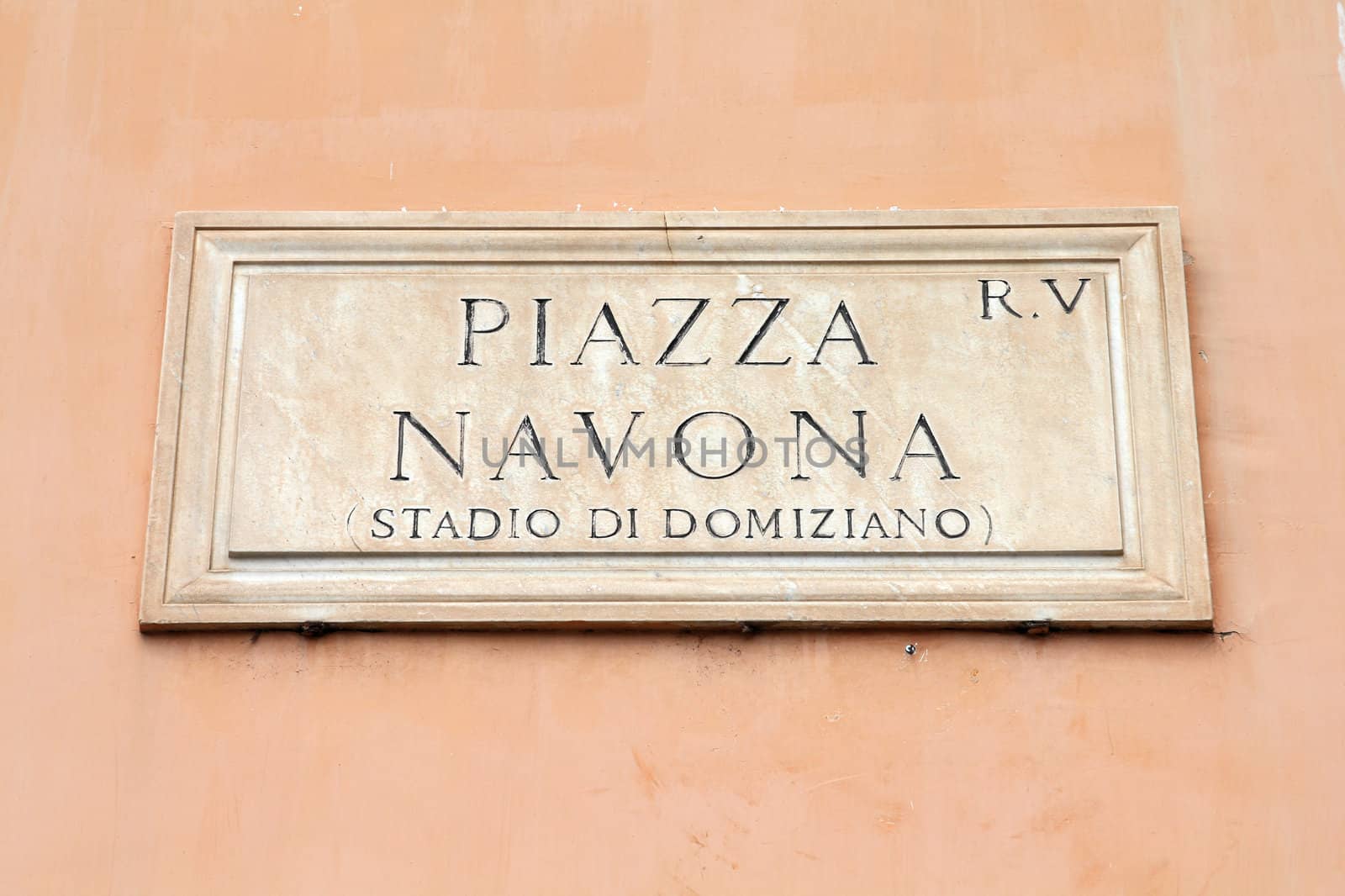 Piazza Navona by tupungato