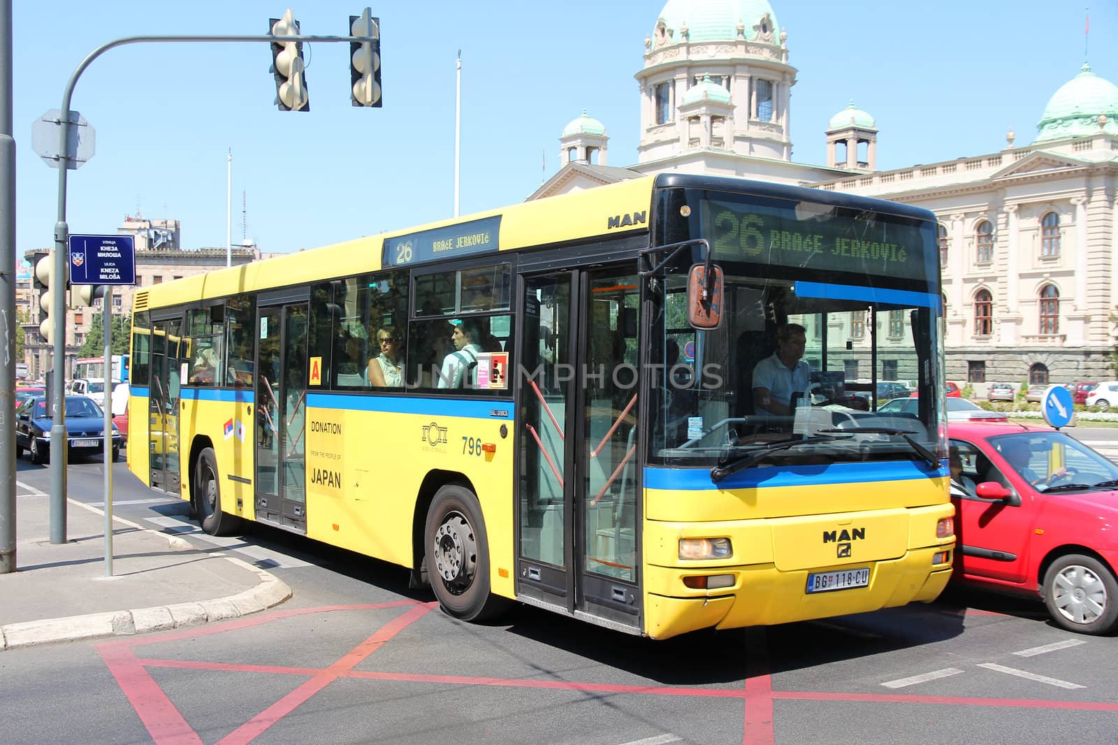 Belgrade bus by tupungato