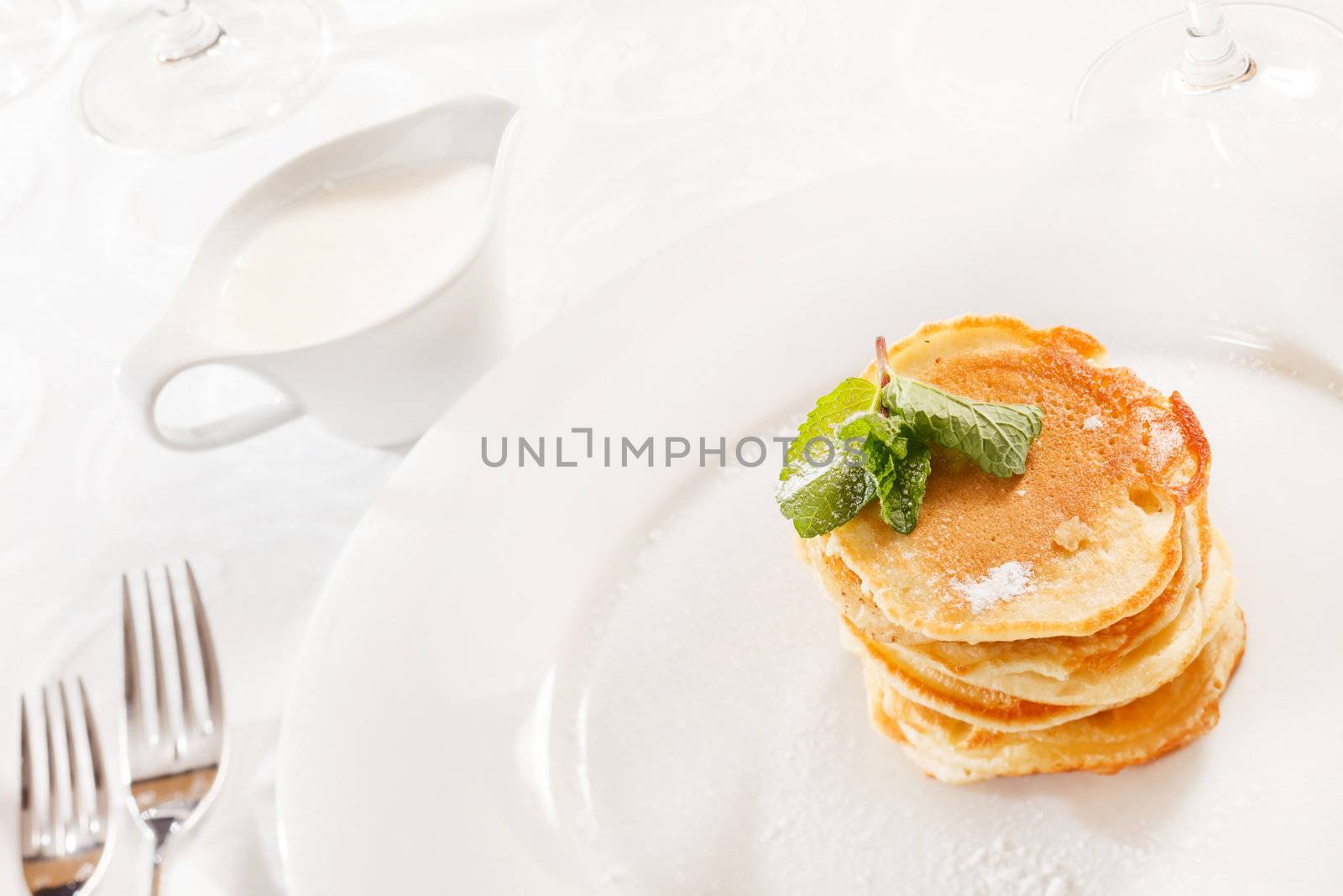 pancakes with cream by shebeko