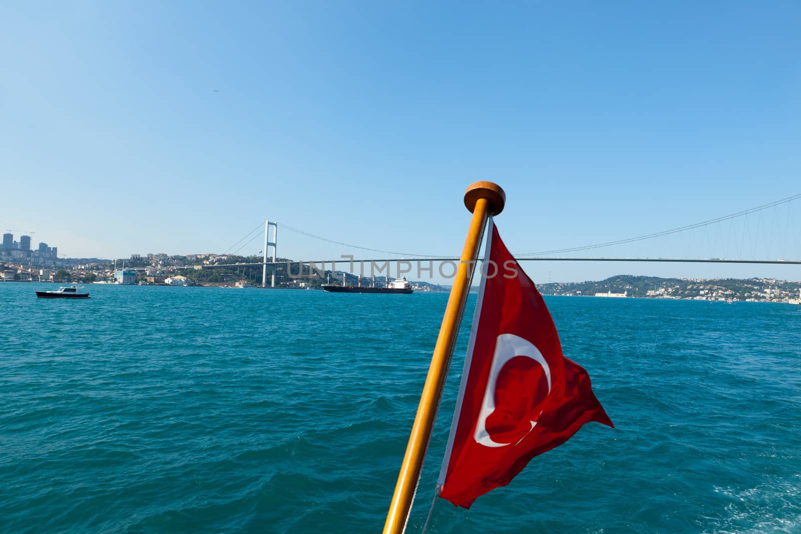 	Istanbul - the cruise through the strait of Bosphorus