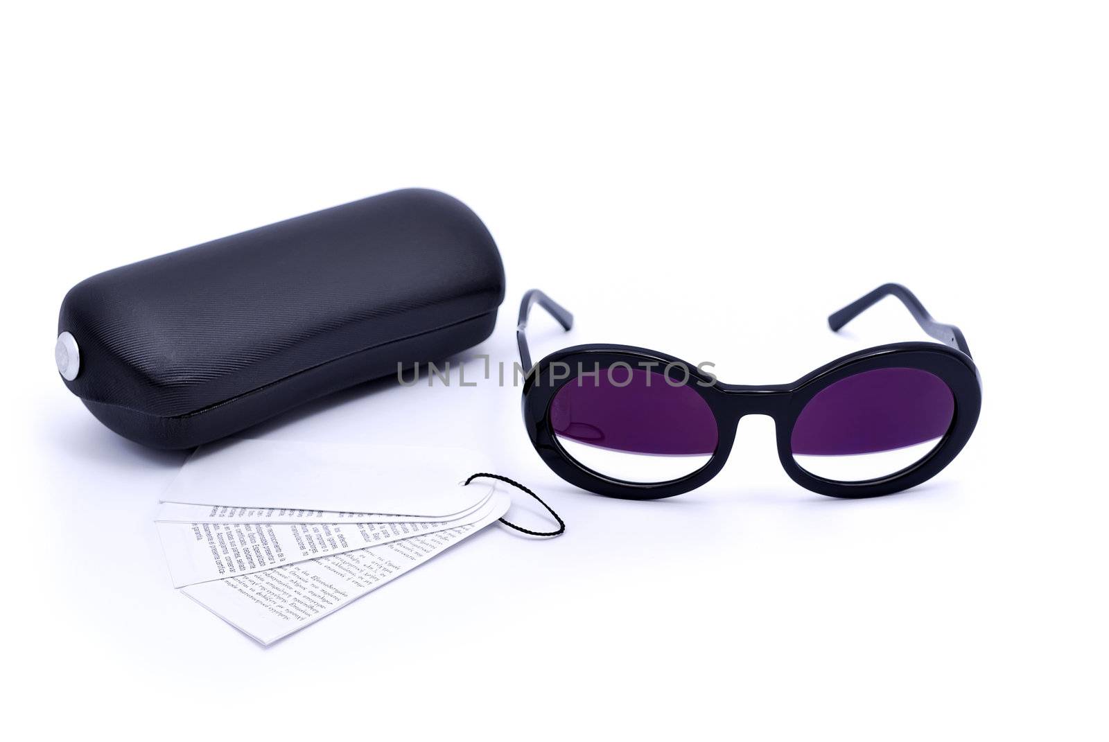 sunglasses with a case by vetkit