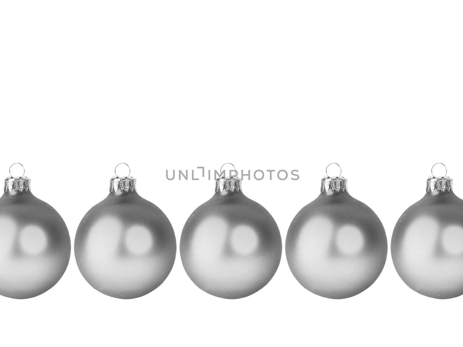 silver christmas tree balls by peromarketing