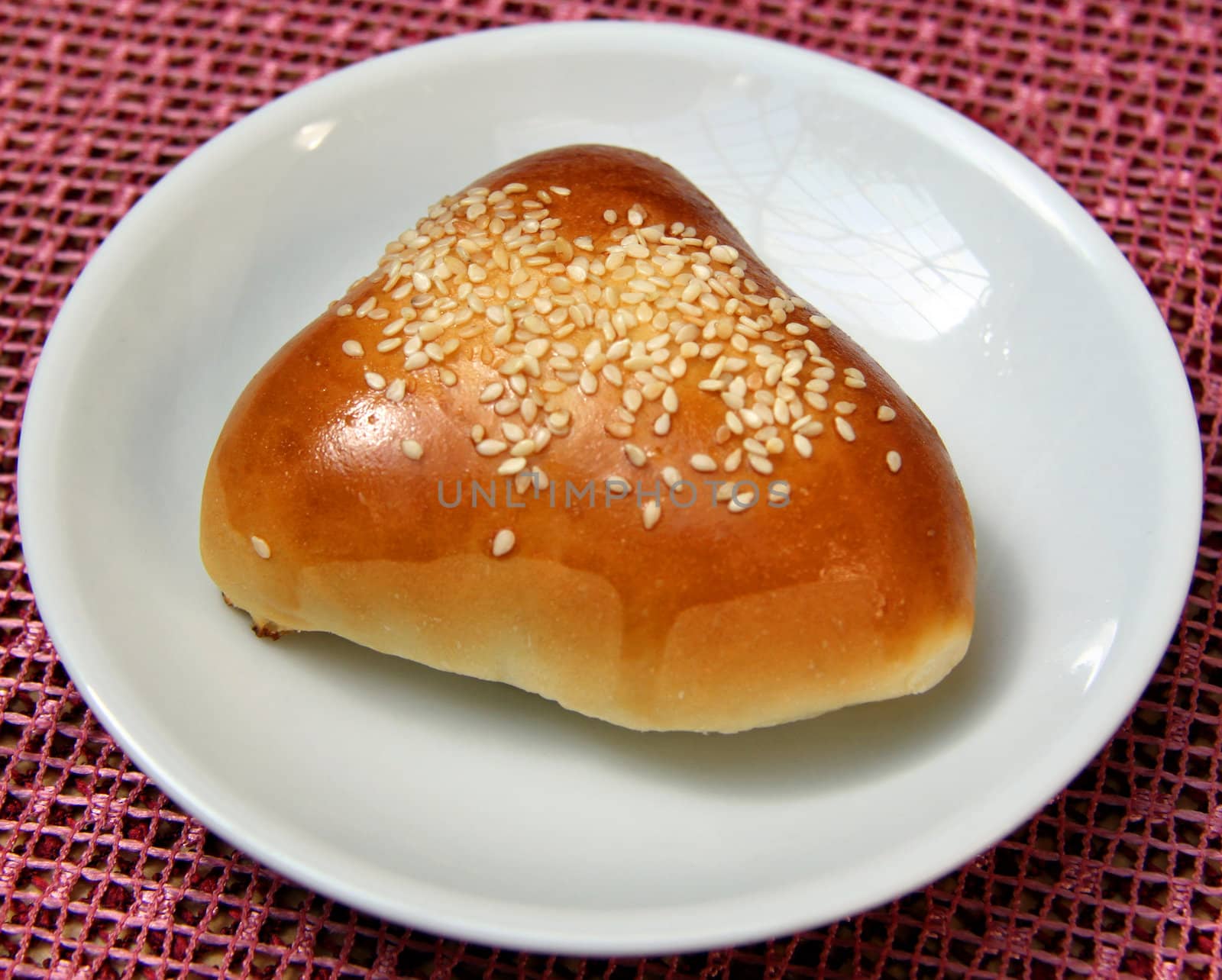 Bun lying on a the plate