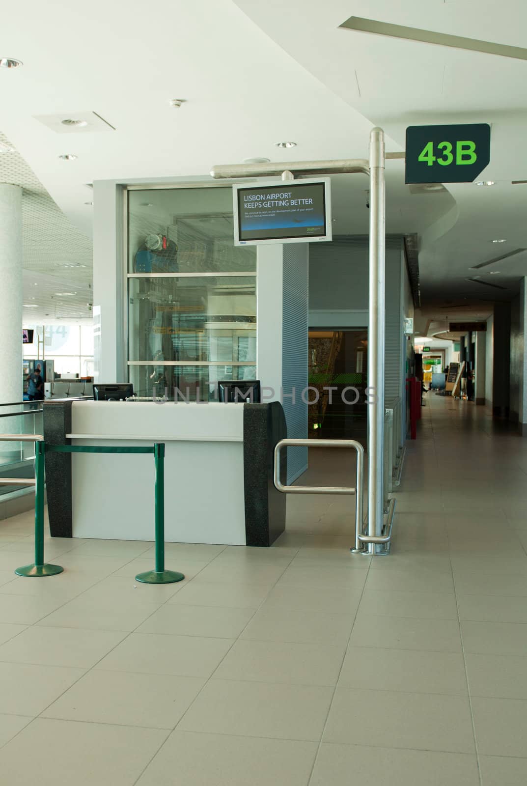 LISBON, PORTUGAL - AUGUST 16: boarding gate, departures at the new and modern airport terminal on August 16, 2011 in Lisbon, Portugal


