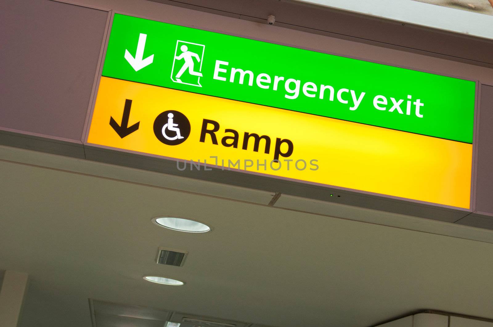 Emergency exit and ramp access sign by luissantos84