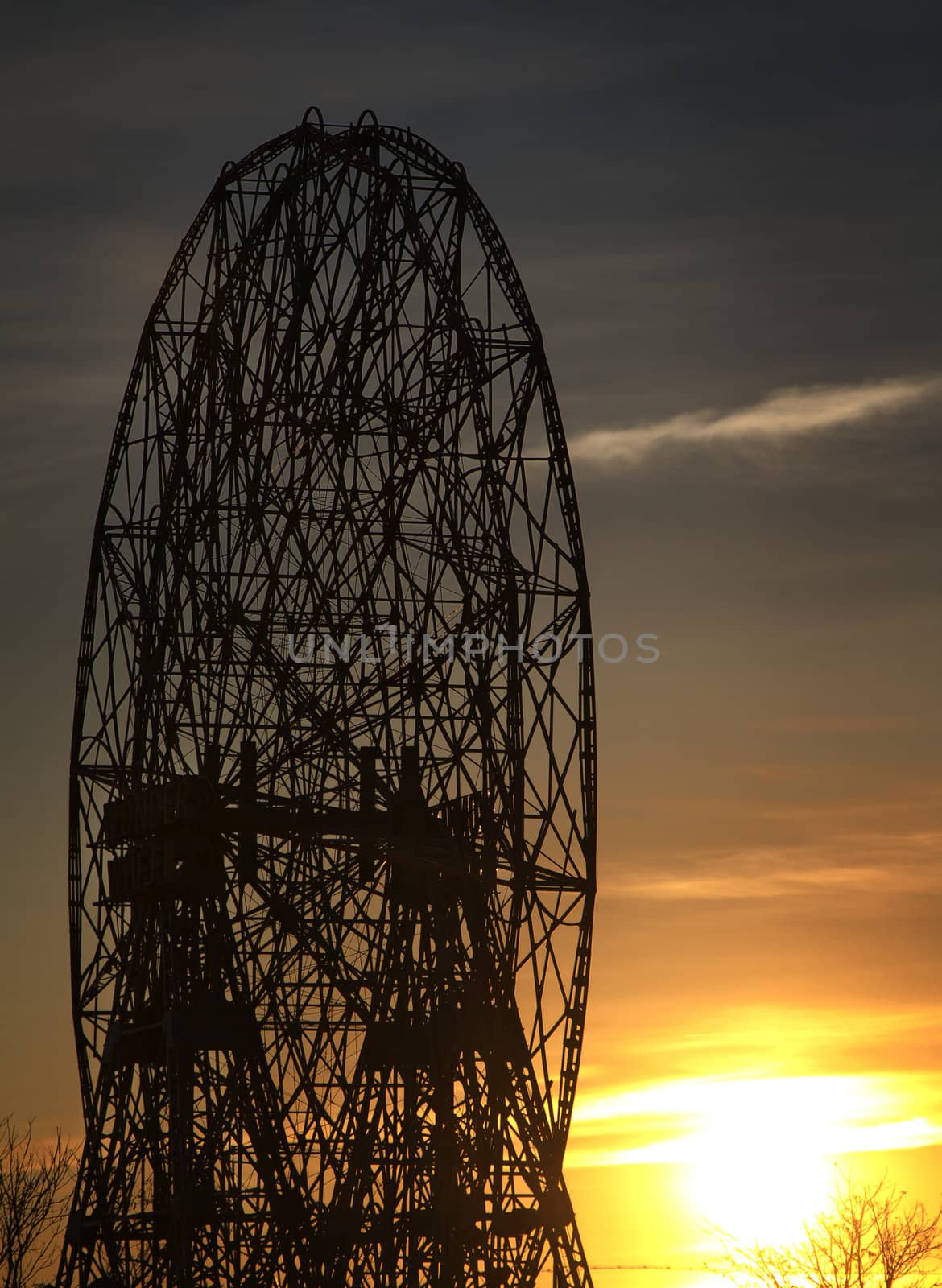 Early morning sunrise on the coney island ferris wheel