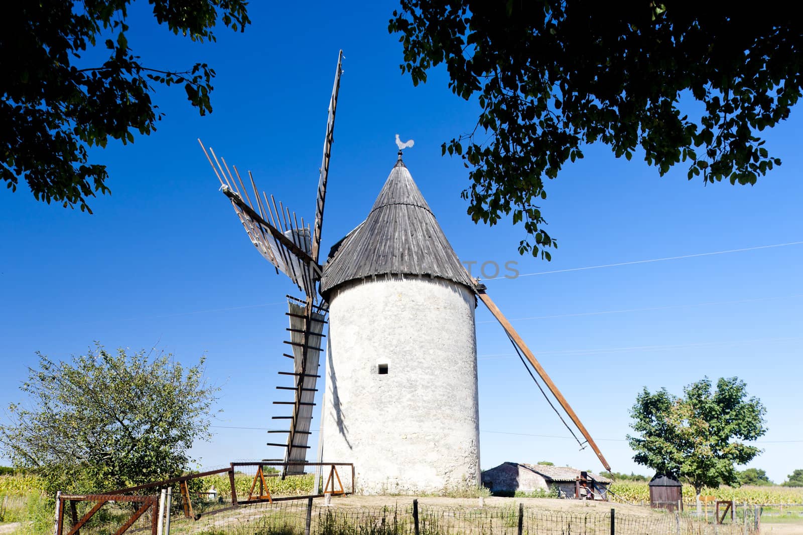 windmill, Vensac, Aquitaine, France