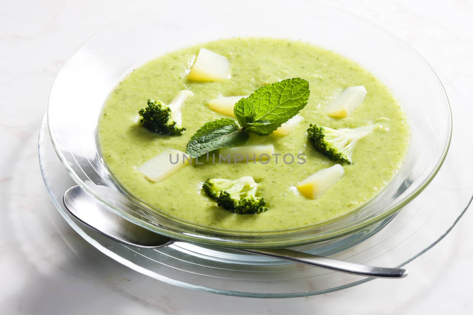 mix potato and broccoli soup