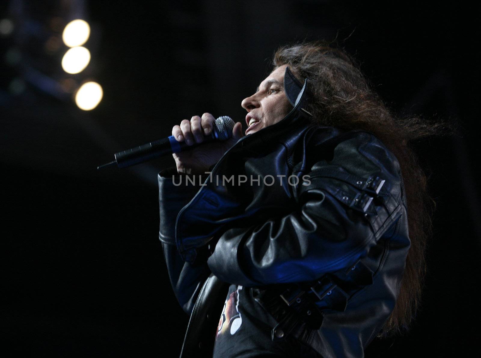 The known Russian singer Alexander Monin group "Cruise"