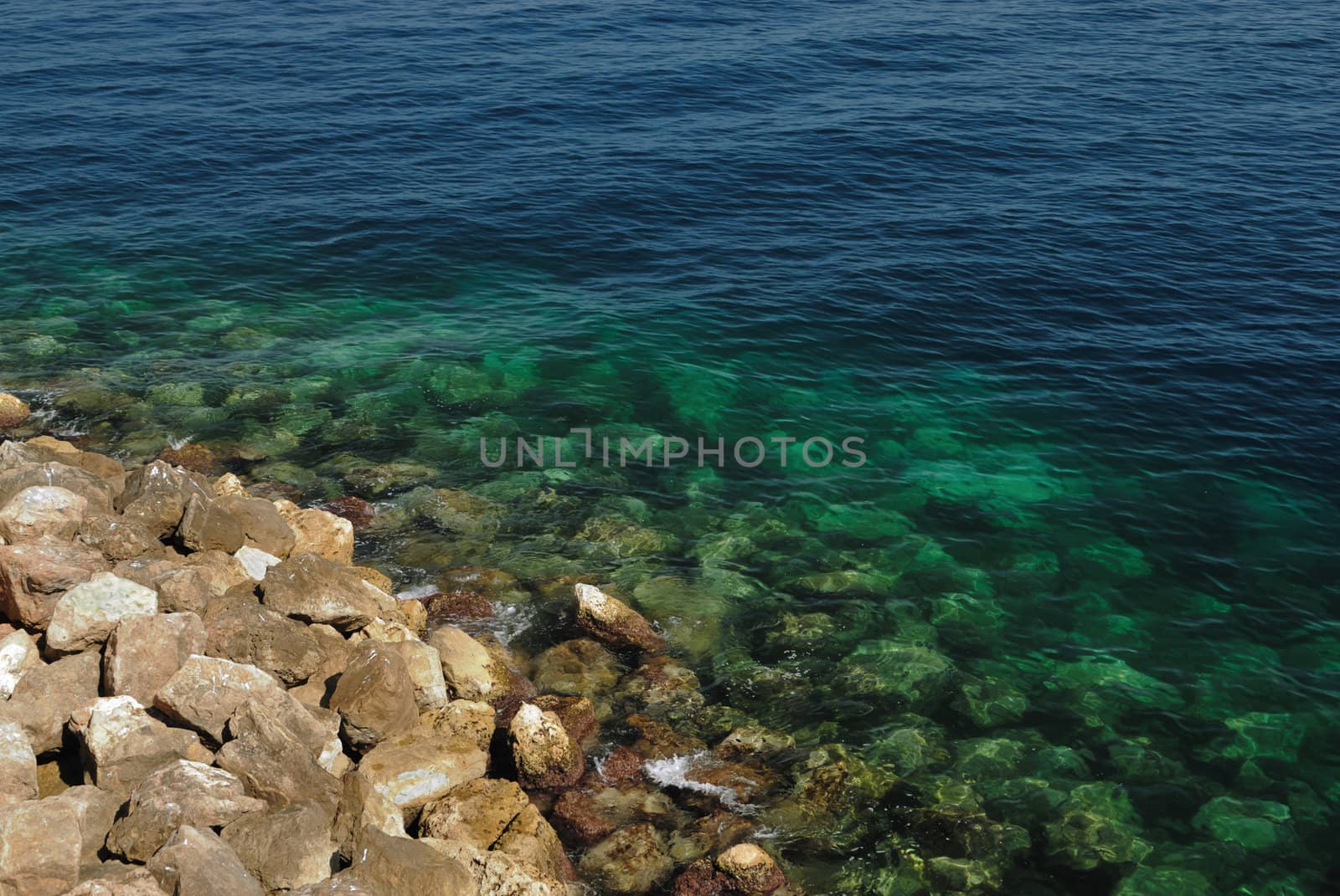 Stones and sea by mahout