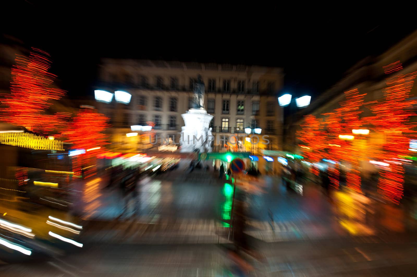 Lisbon downtown during Christmas by luissantos84