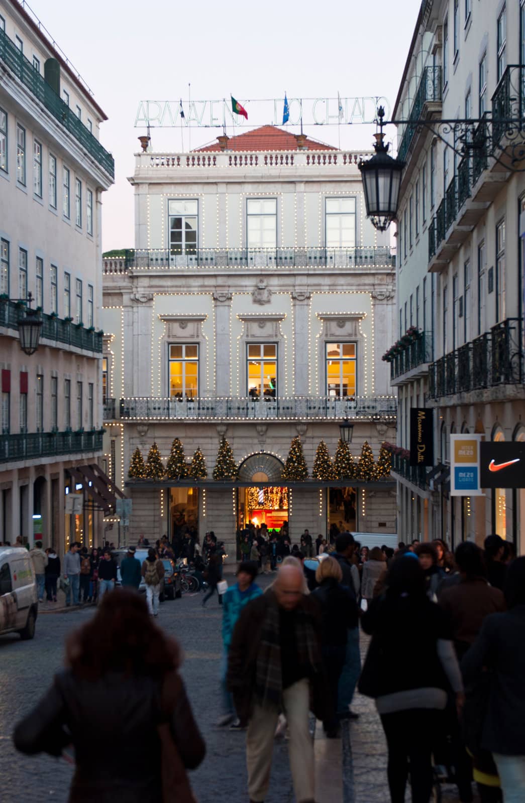 LISBON, PORTUGAL - DECEMBER 19: people walking in Chiado downtown making last days Christmas shopping on December 19, 2011 in Lisbon, Portugal