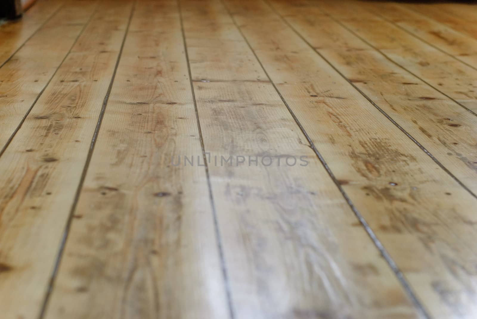 renovated wooden floor by sarkao
