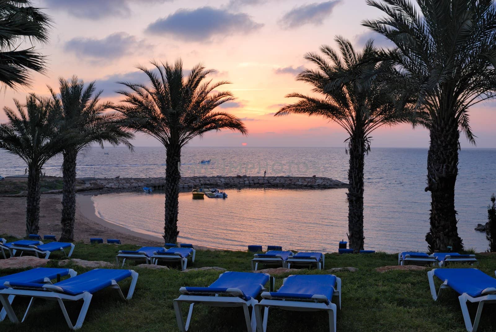 Sunrise at the beach