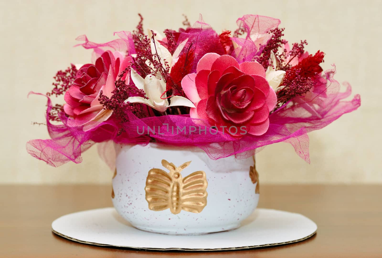 Artificial bouquet in vase by mahout