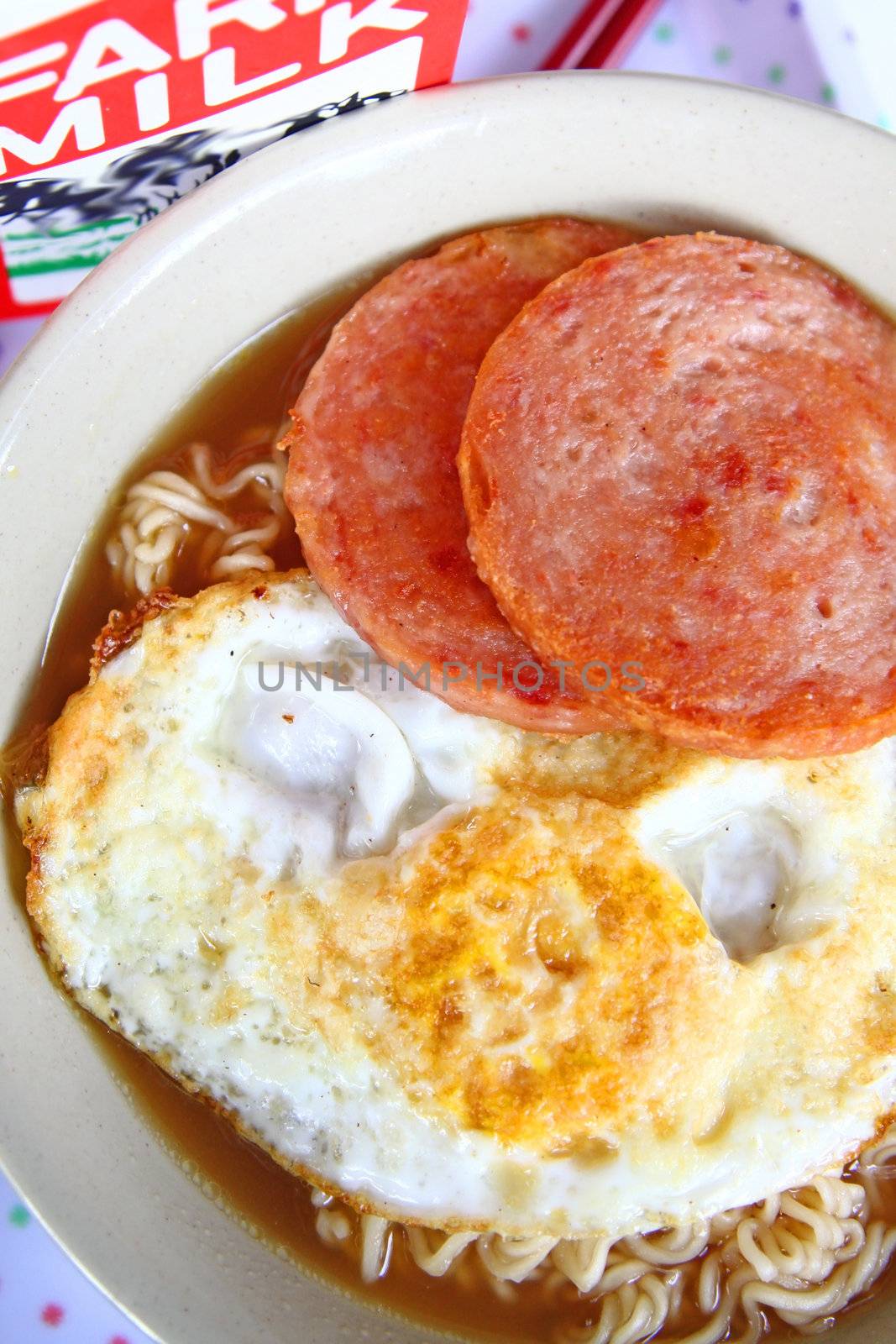 Hong Kong breakfast - milk, egg and meat instant noodles by kawing921