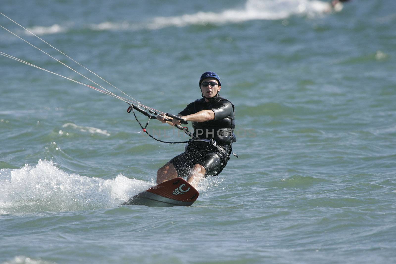 Kitesurfing by pavlov0032