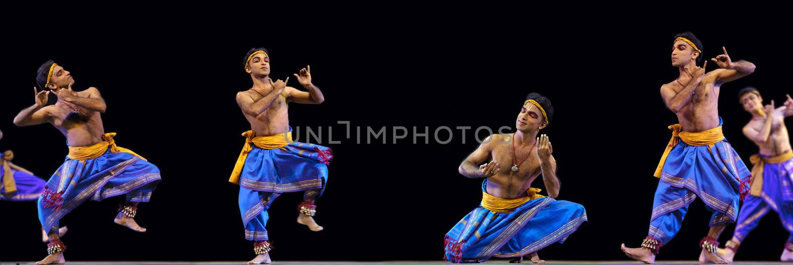 Indian Kalakshetra dancers by jackq