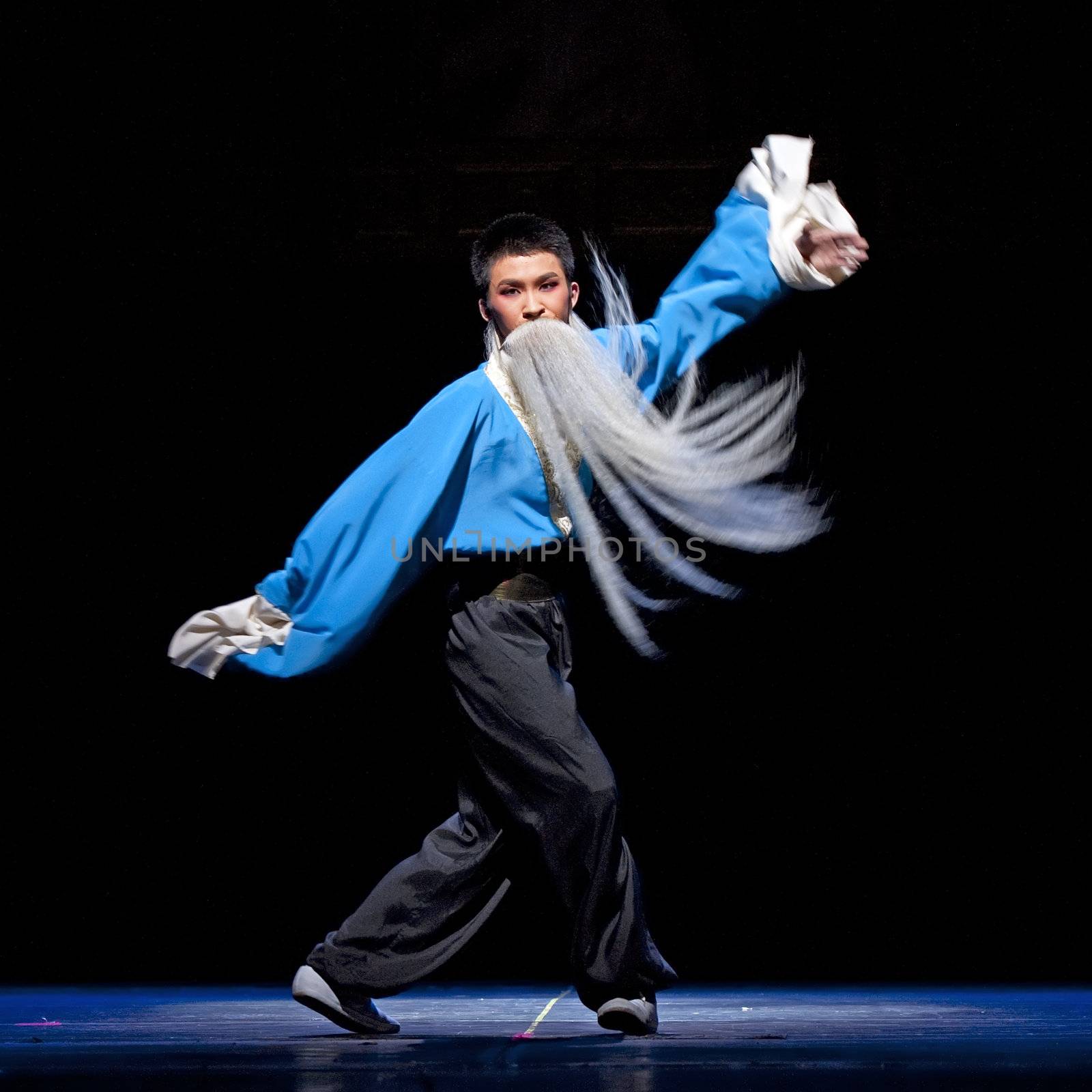 CHENGDU - JUN 7: Chinese Yue opera performer make a show on stage to compete for awards in 25th Chinese Drama Plum Blossom Award competition at Shengge theater.Jun 7, 2011 in Chengdu, China.
Chinese Drama Plum Blossom Award is the highest theatrical award in China.