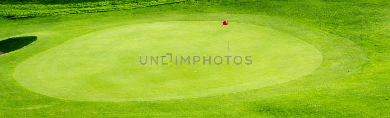 the green of a golf by njaj